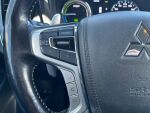 Mitsubishi Outlander PHEV 2018 Ruskea (beige)