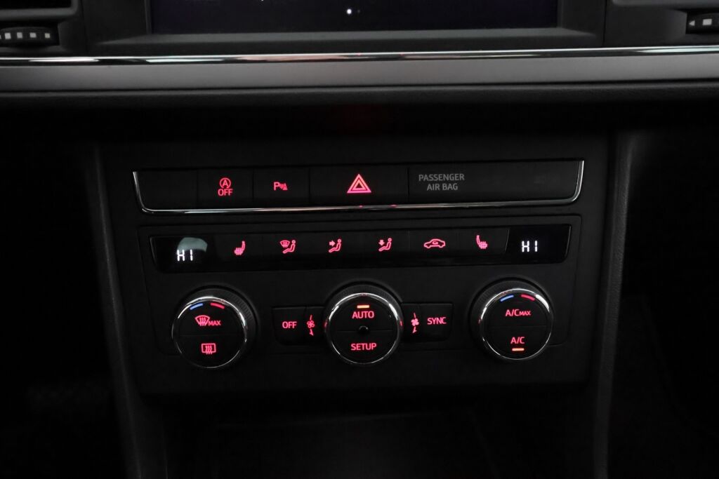 Seat Leon 2018 Valkoinen