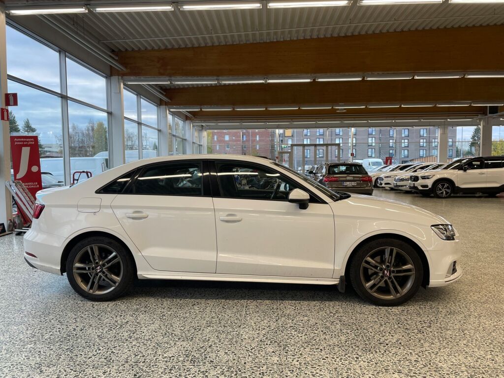 Audi A3 2018 Valkoinen