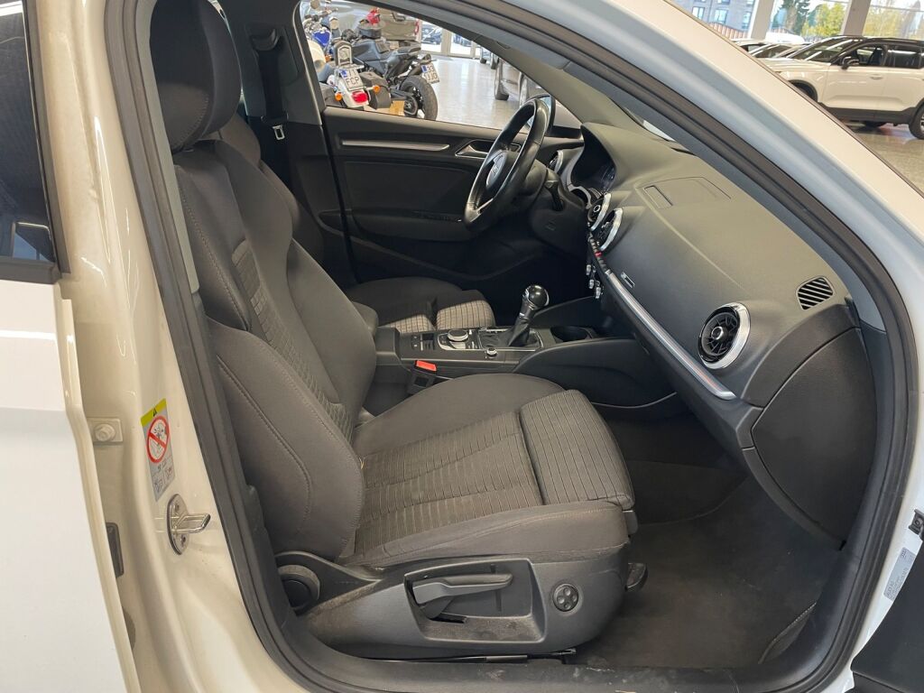 Audi A3 2018 Valkoinen