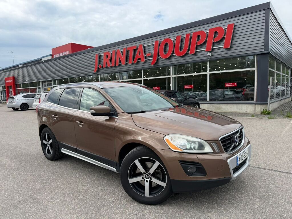Volvo XC60 2009 Ruskea (beige)