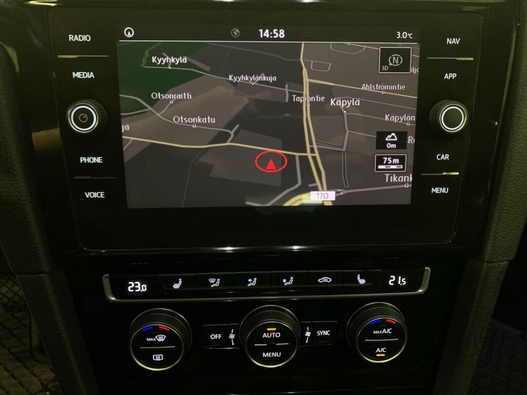 Volkswagen Golf 2018 Valkoinen