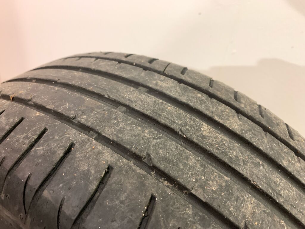 Volkswagen Golf 2018 Valkoinen