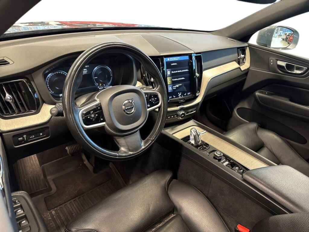 Volvo XC60 2018 Harmaa