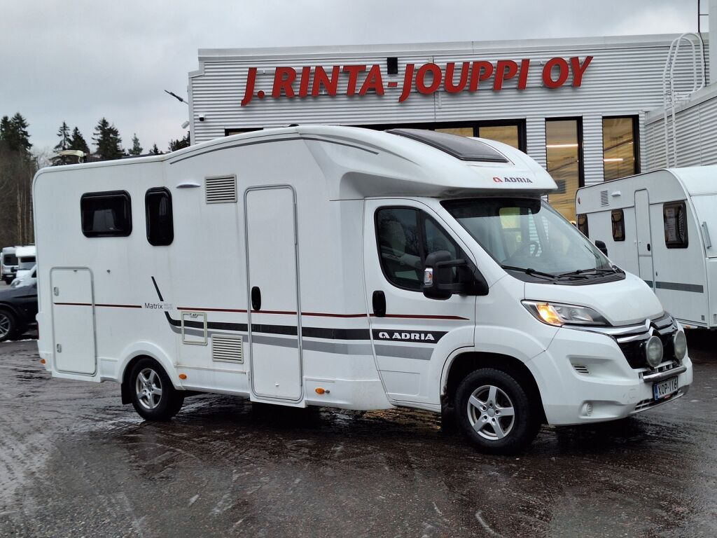 Adria Matrix Axess 600 SC 2018 Valkoinen