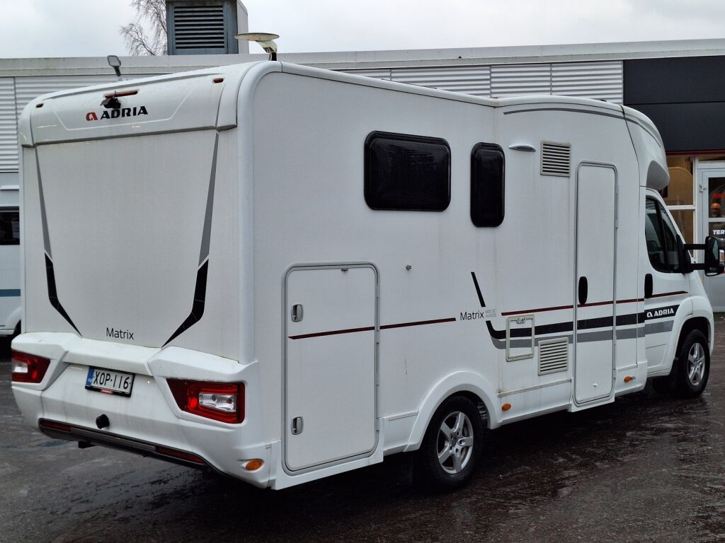 Adria Matrix Axess 600 SC 2018 Valkoinen