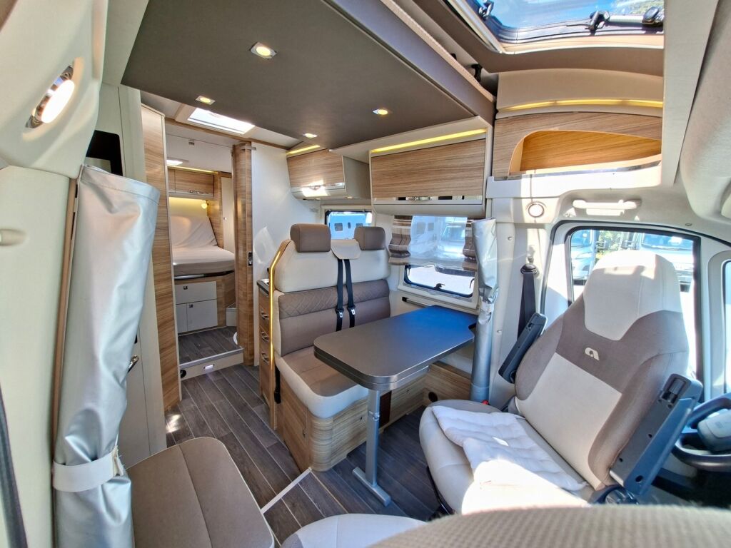Adria Matrix Axess 600 SC 2018 Valkoinen