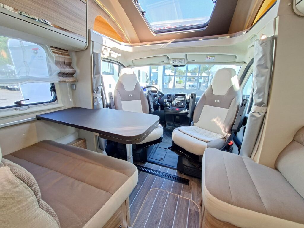 Adria Matrix Axess 600 SC 2018 Valkoinen