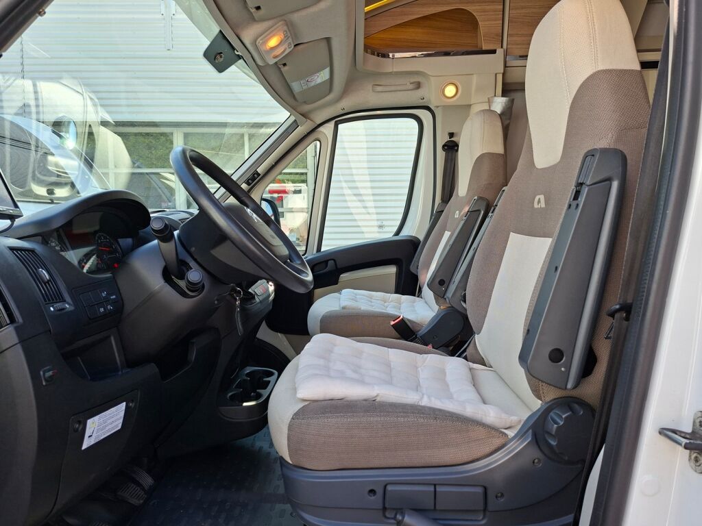 Adria Matrix Axess 600 SC 2018 Valkoinen