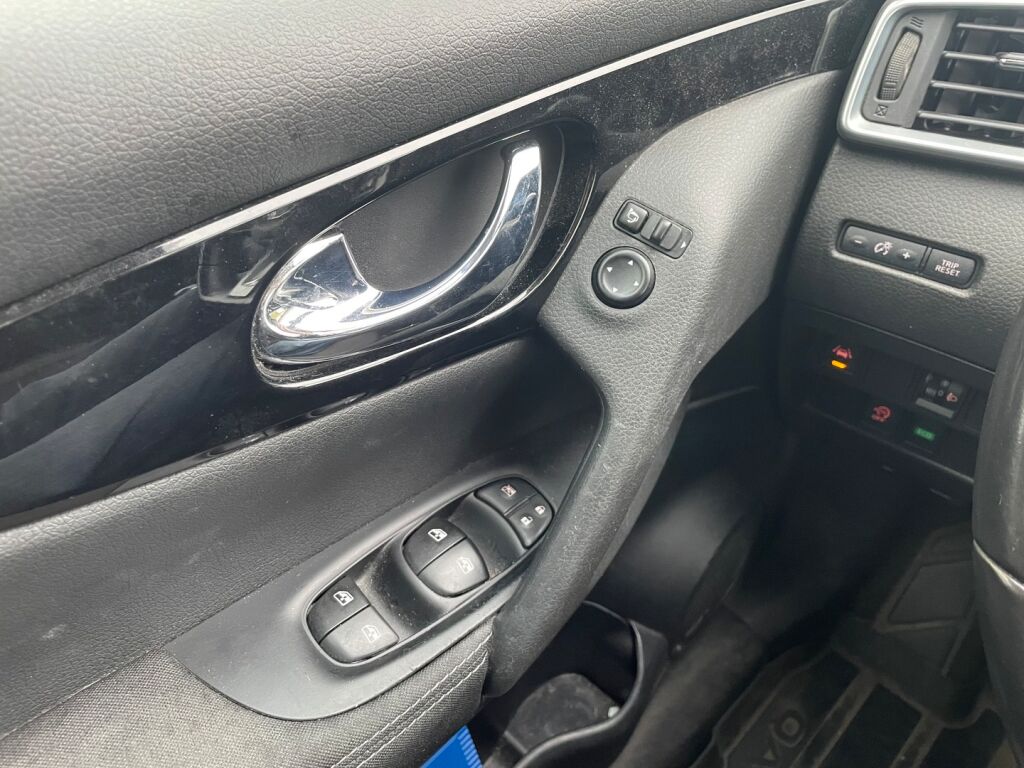 Nissan Qashqai 2018 Sininen