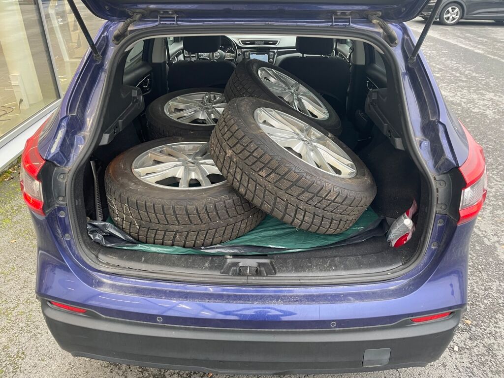 Nissan Qashqai 2018 Sininen