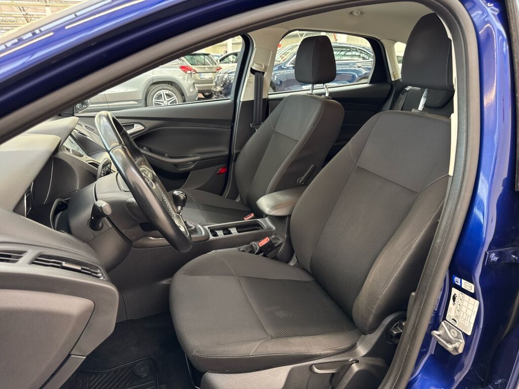 Ford Focus 2018 Sininen