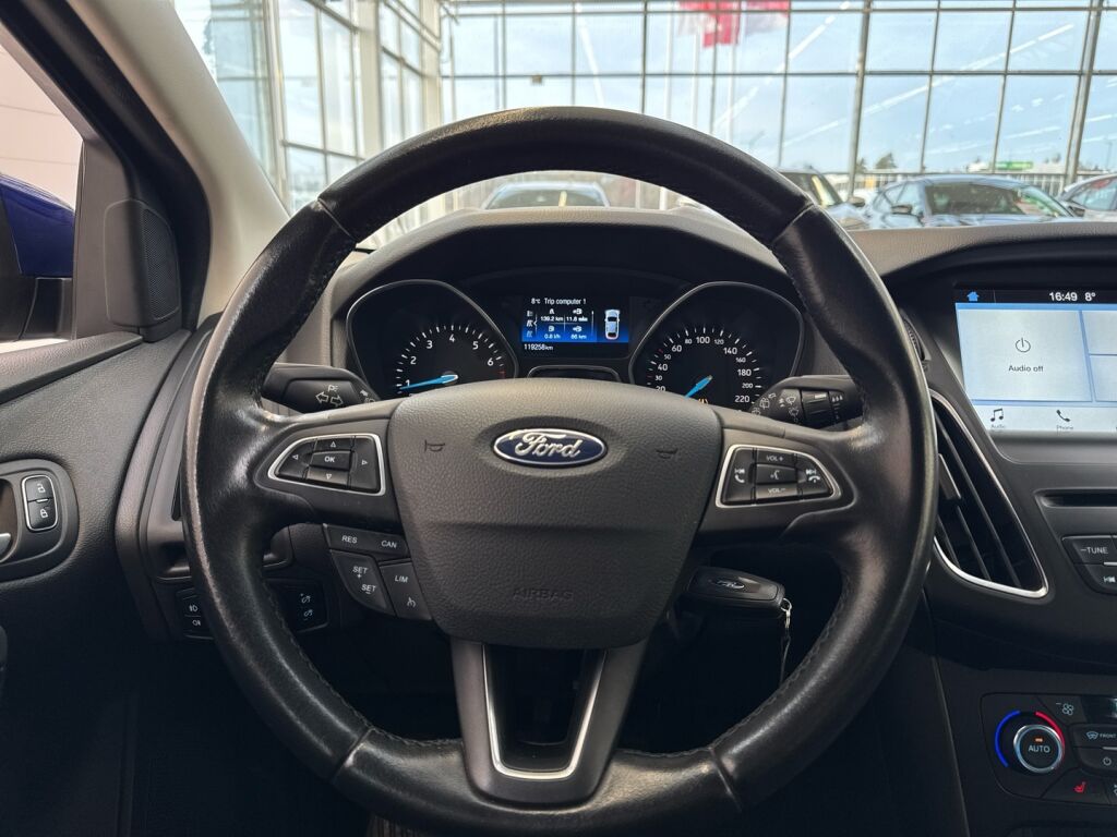 Ford Focus 2018 Sininen