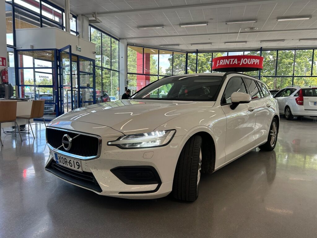 Volvo V60 2018 Valkoinen