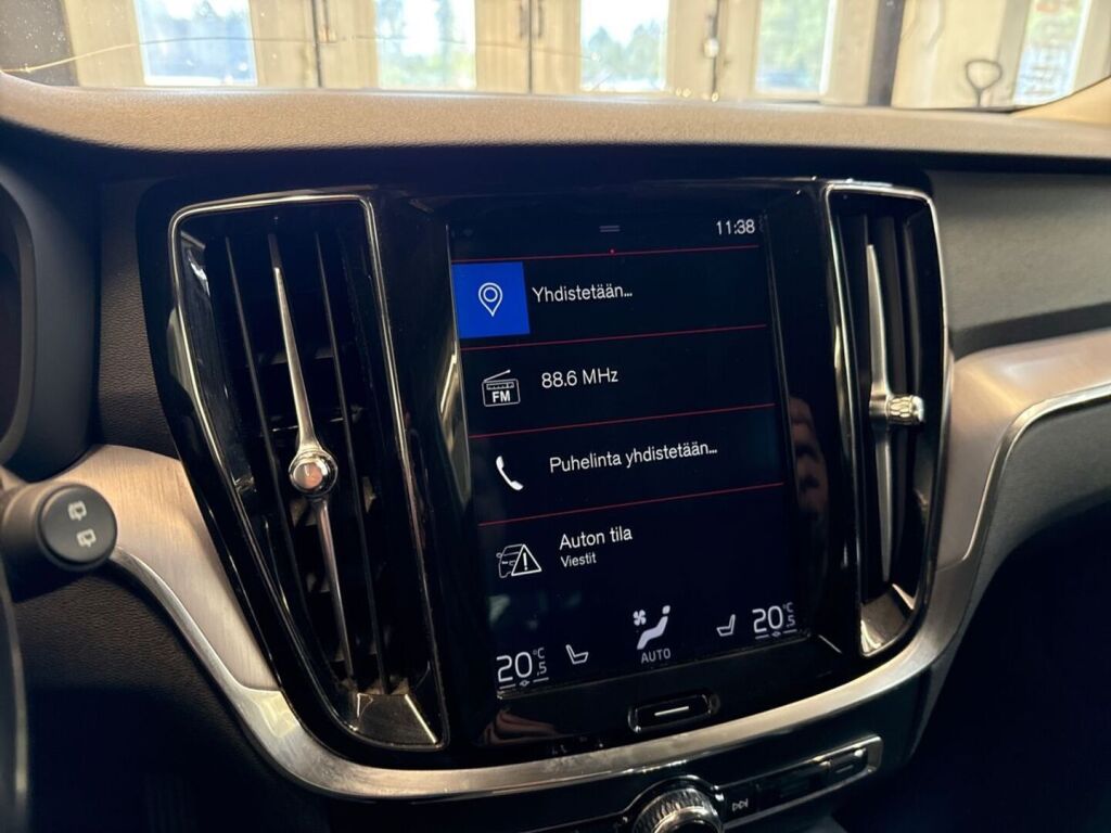 Volvo V60 2018 Valkoinen