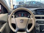 Volvo V70 2014 Punainen