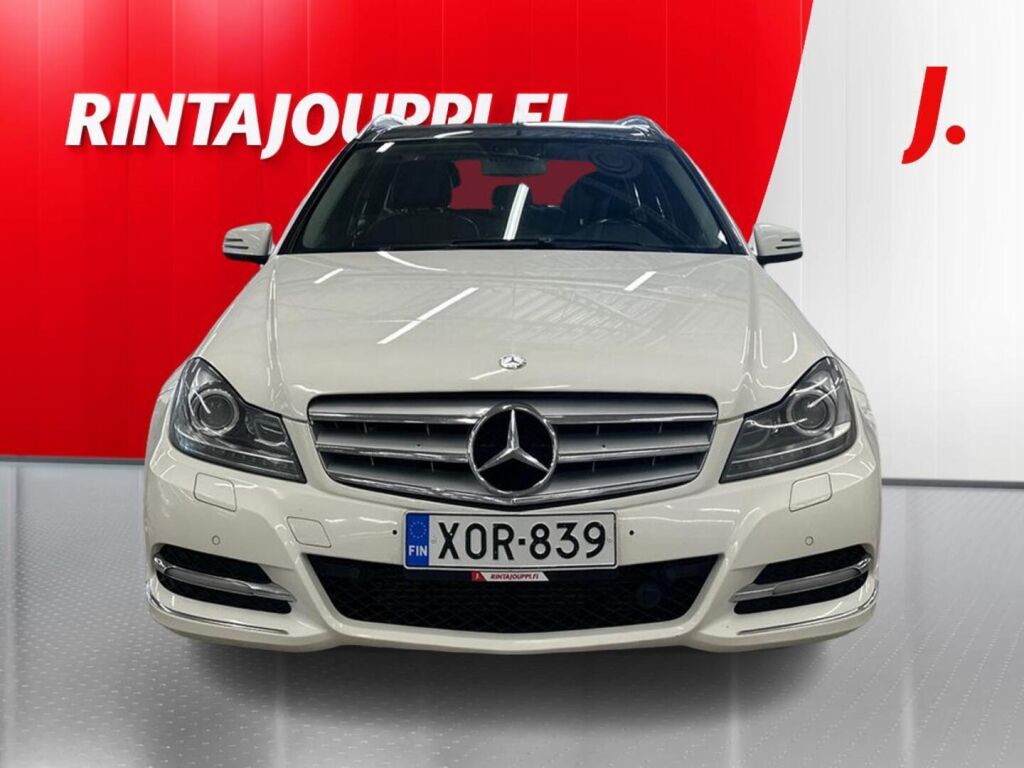 Mercedes-Benz C 2011 Valkoinen