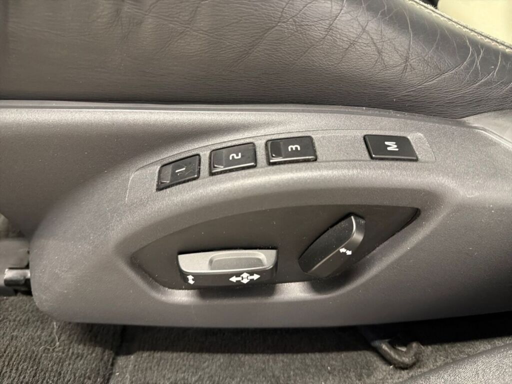 Volvo XC60 2014 Ruskea (beige)