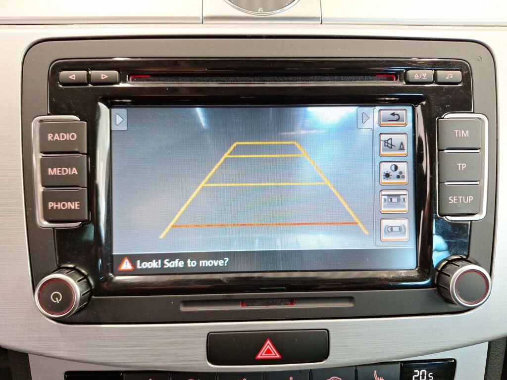 Volkswagen Passat 2013 Valkoinen