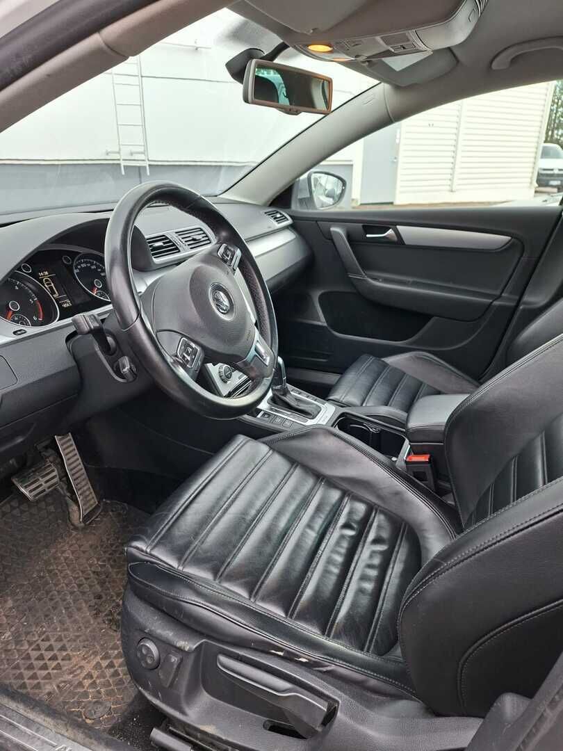 Volkswagen Passat 2013 Valkoinen