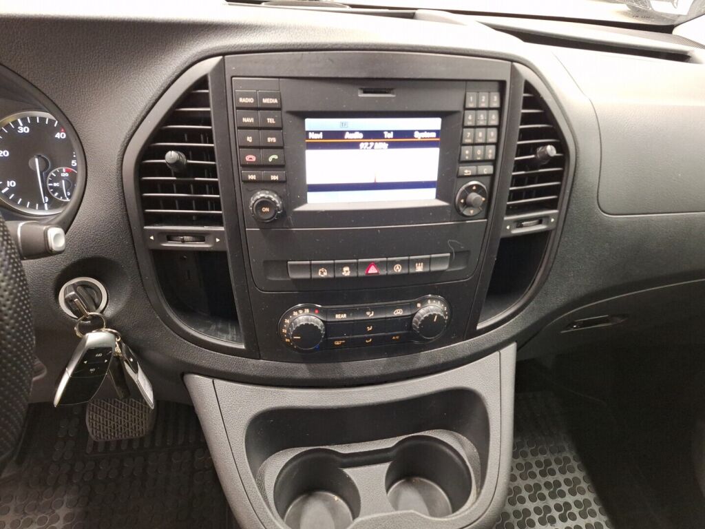 Mercedes-Benz Vito 2017 Sininen