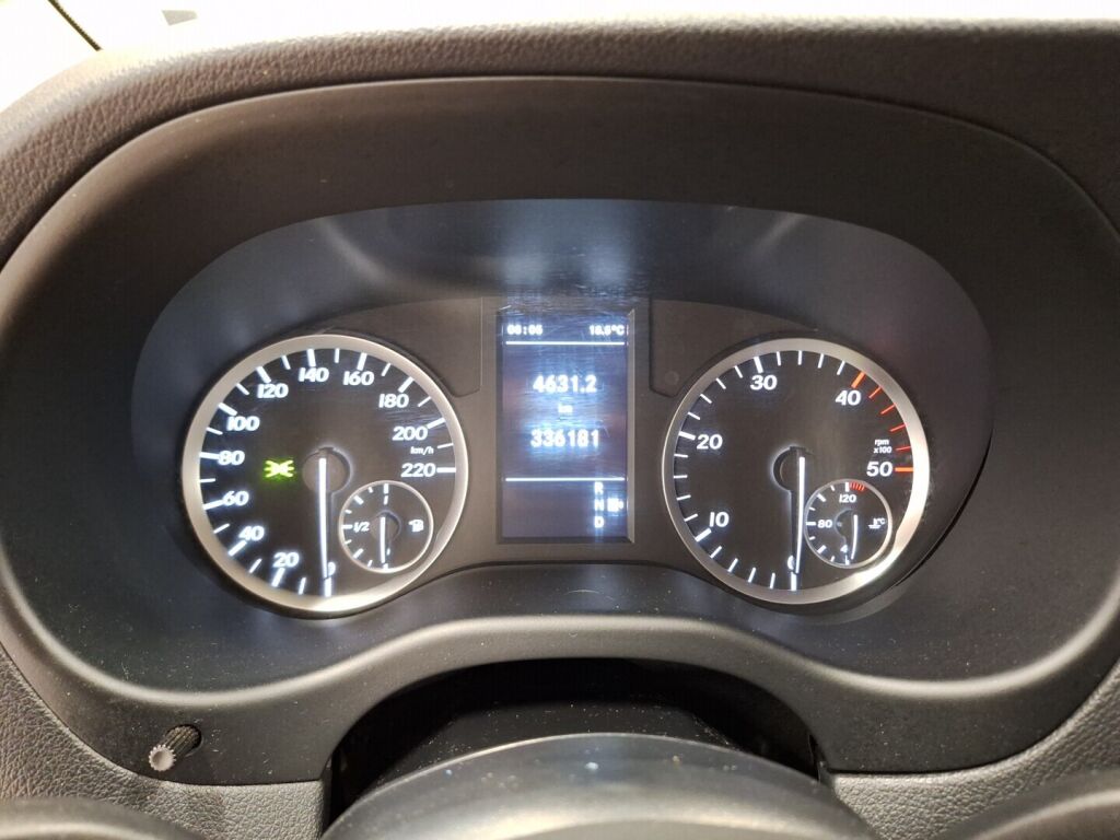 Mercedes-Benz Vito 2017 Sininen