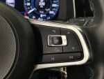 Volkswagen Golf 2018 Valkoinen