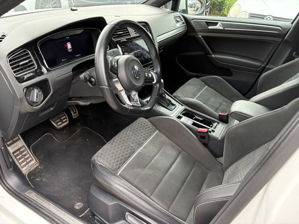 Volkswagen Golf 2018 Valkoinen