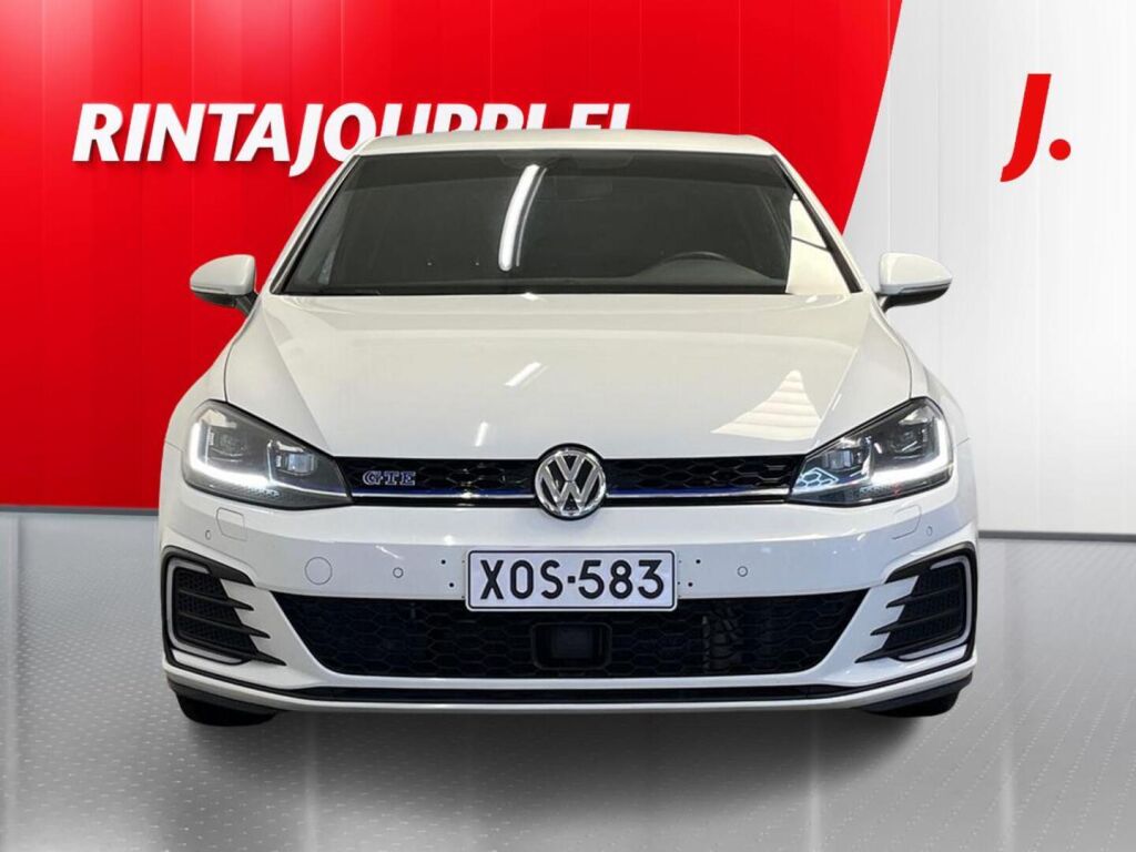 Volkswagen Golf 2018 Valkoinen