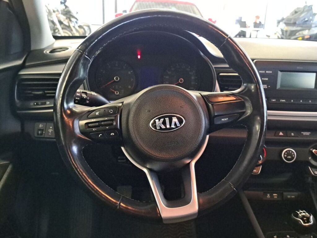 Kia Rio 2018 Valkoinen