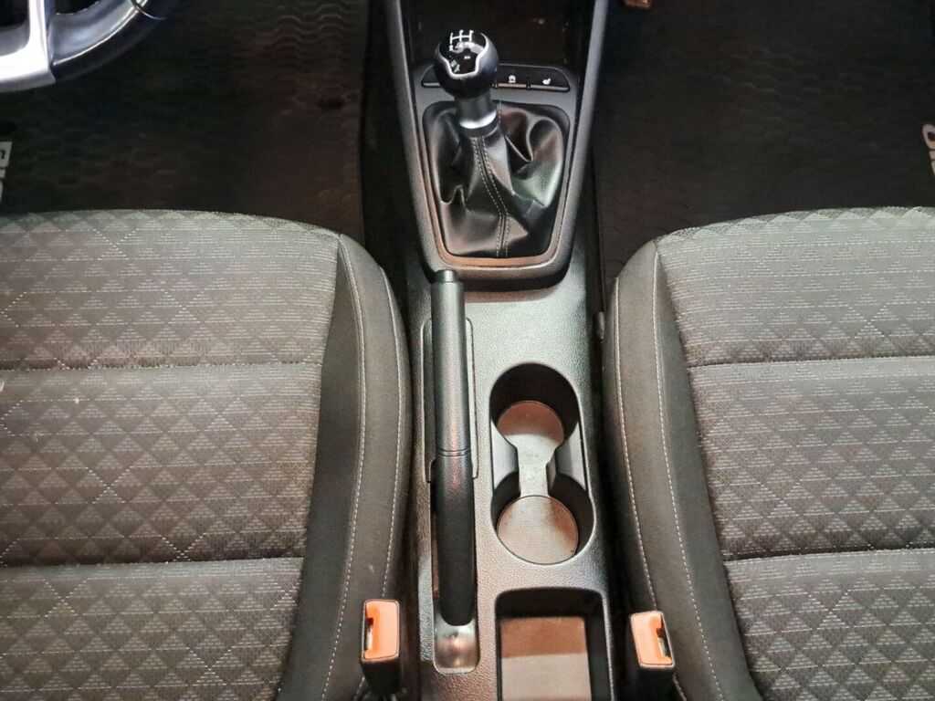 Kia Rio 2018 Valkoinen