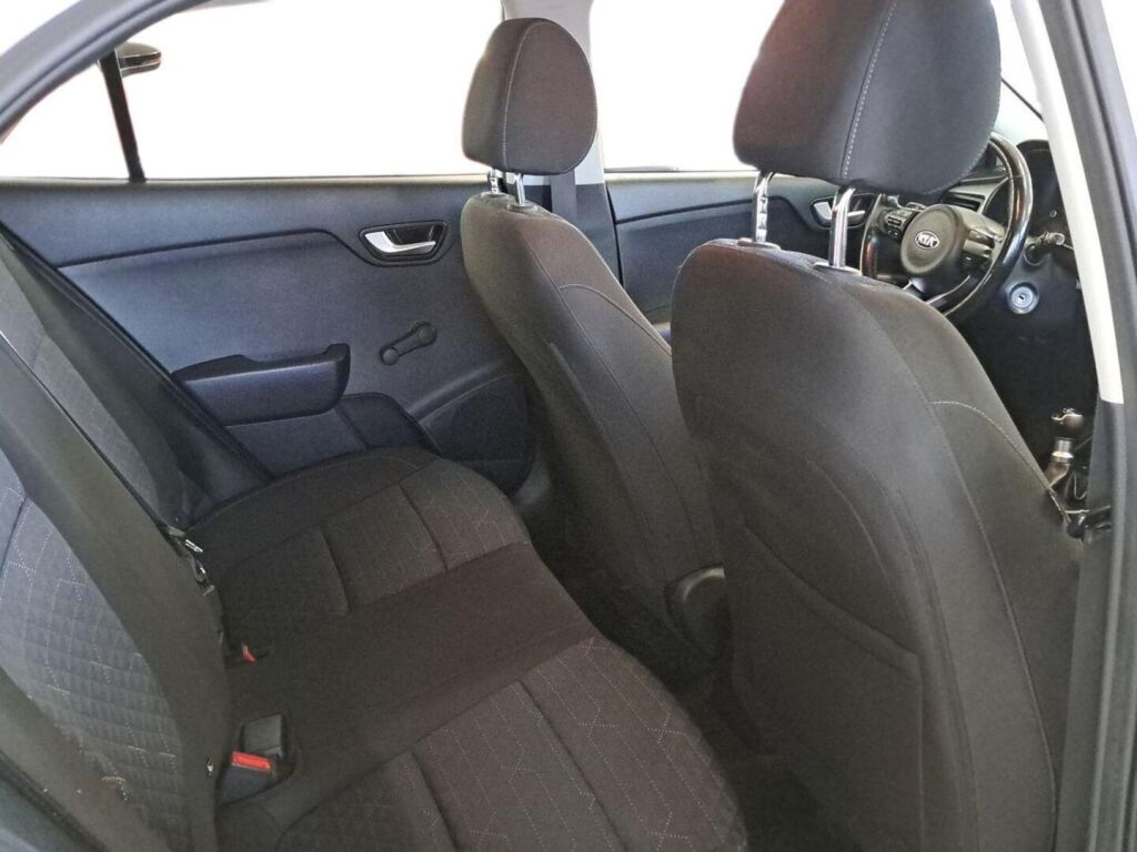 Kia Rio 2018 Valkoinen