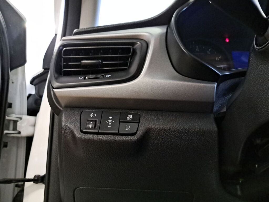 Kia Rio 2018 Valkoinen