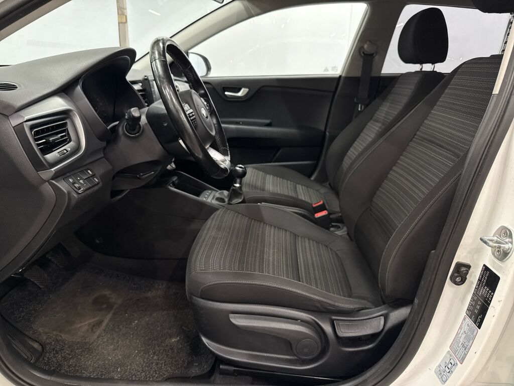 Kia Stonic 2018 Valkoinen