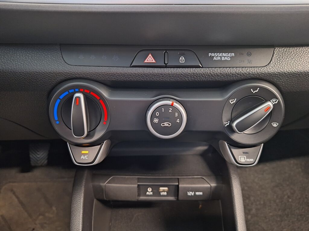 Kia Stonic 2018 Valkoinen