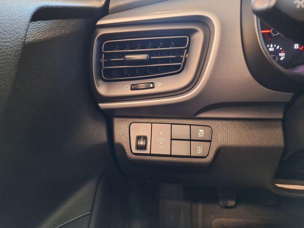 Kia Stonic 2018 Valkoinen