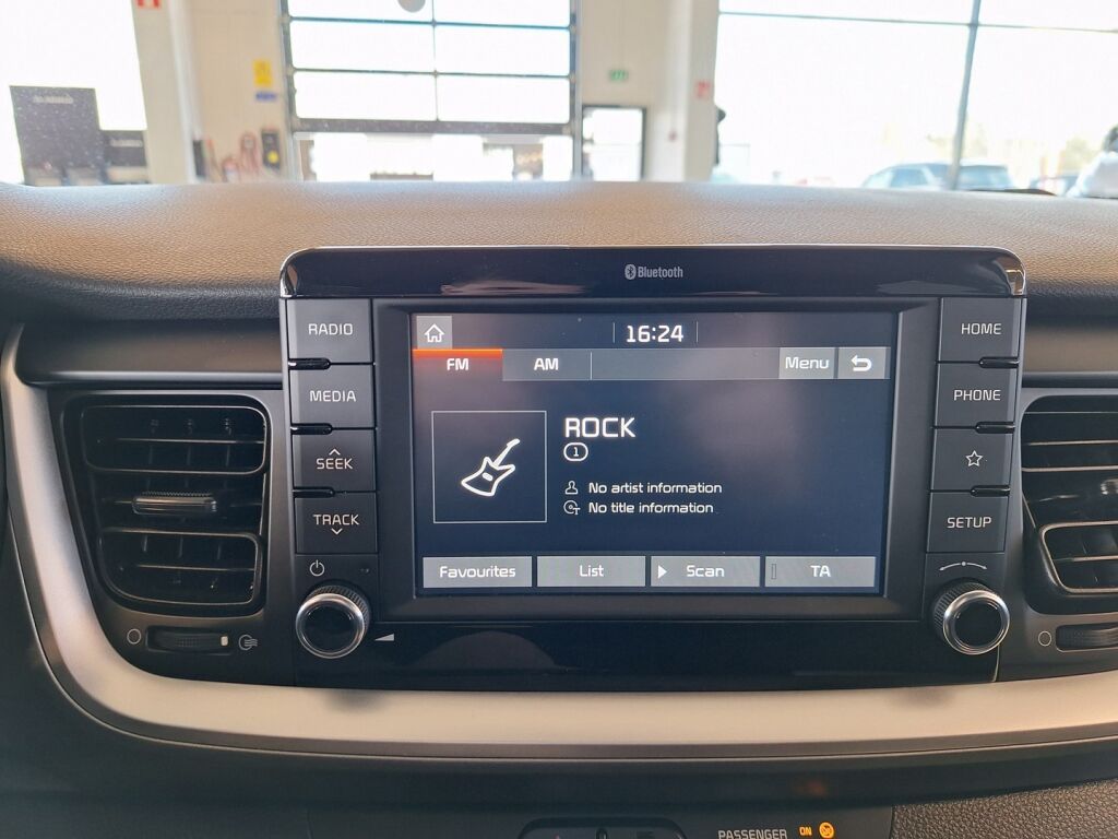 Kia Stonic 2018 Valkoinen