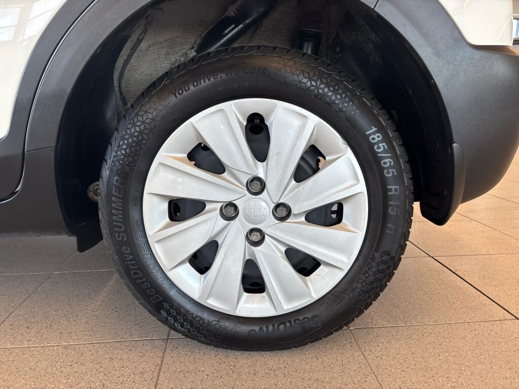 Kia Stonic 2018 Valkoinen