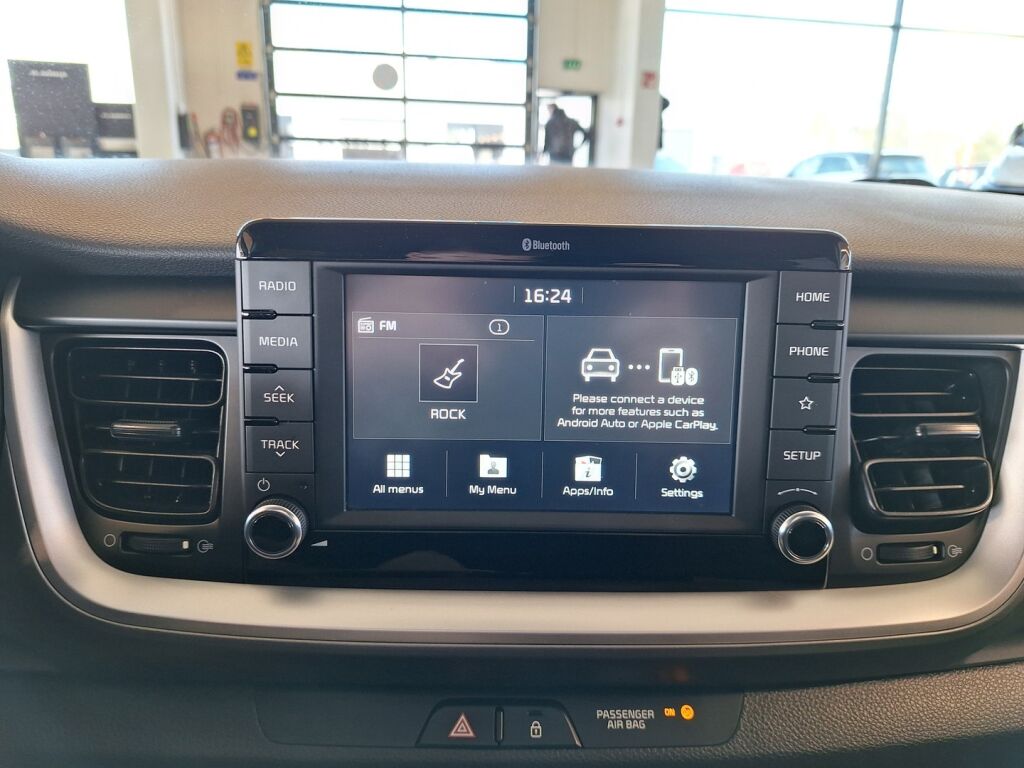 Kia Stonic 2018 Valkoinen