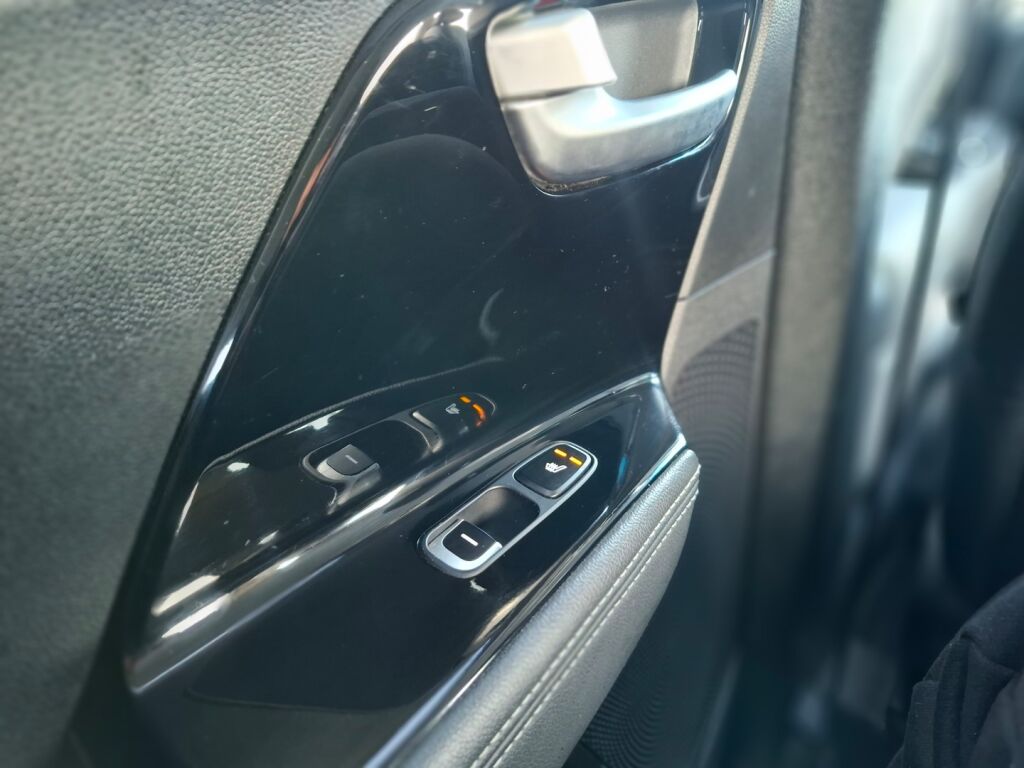 Kia Niro 2018 Harmaa