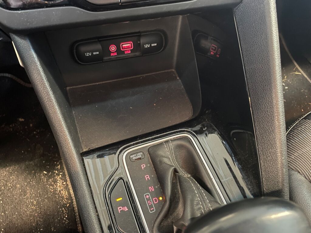 Kia Niro 2018 Harmaa