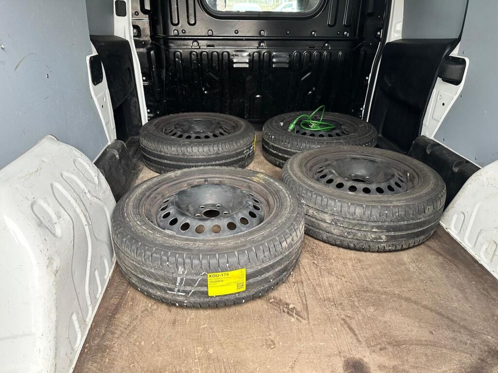 Opel Combo 2018 Valkoinen