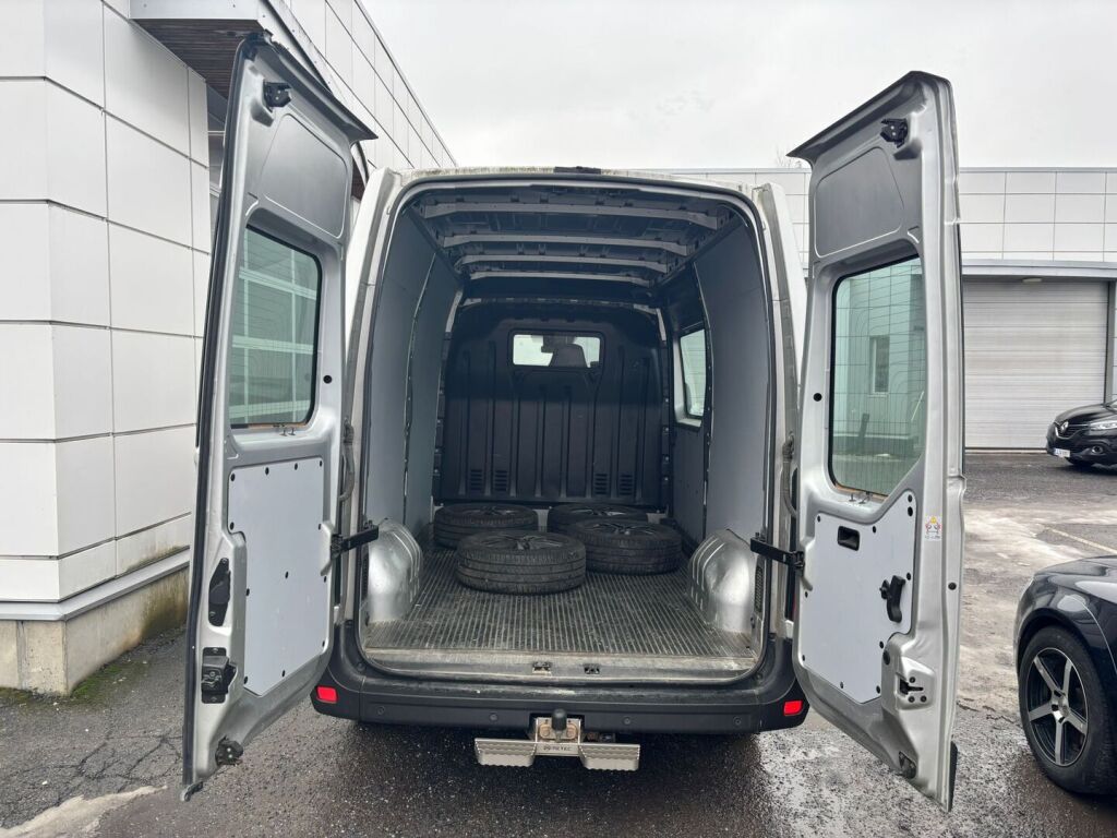 Opel Movano 2018 Harmaa