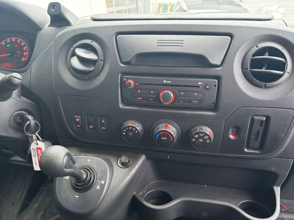 Opel Movano 2018 Harmaa