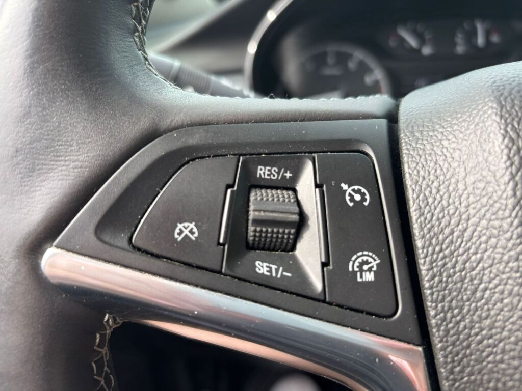 Opel Mokka 2019 Punainen