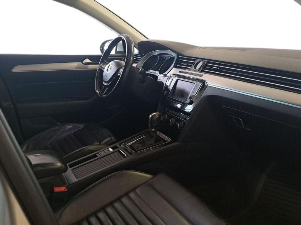 Volkswagen Passat 2015 Hopea