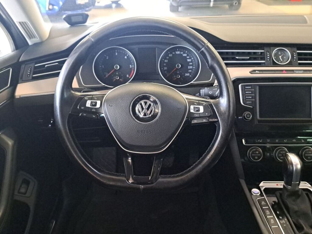 Volkswagen Passat 2015 Hopea