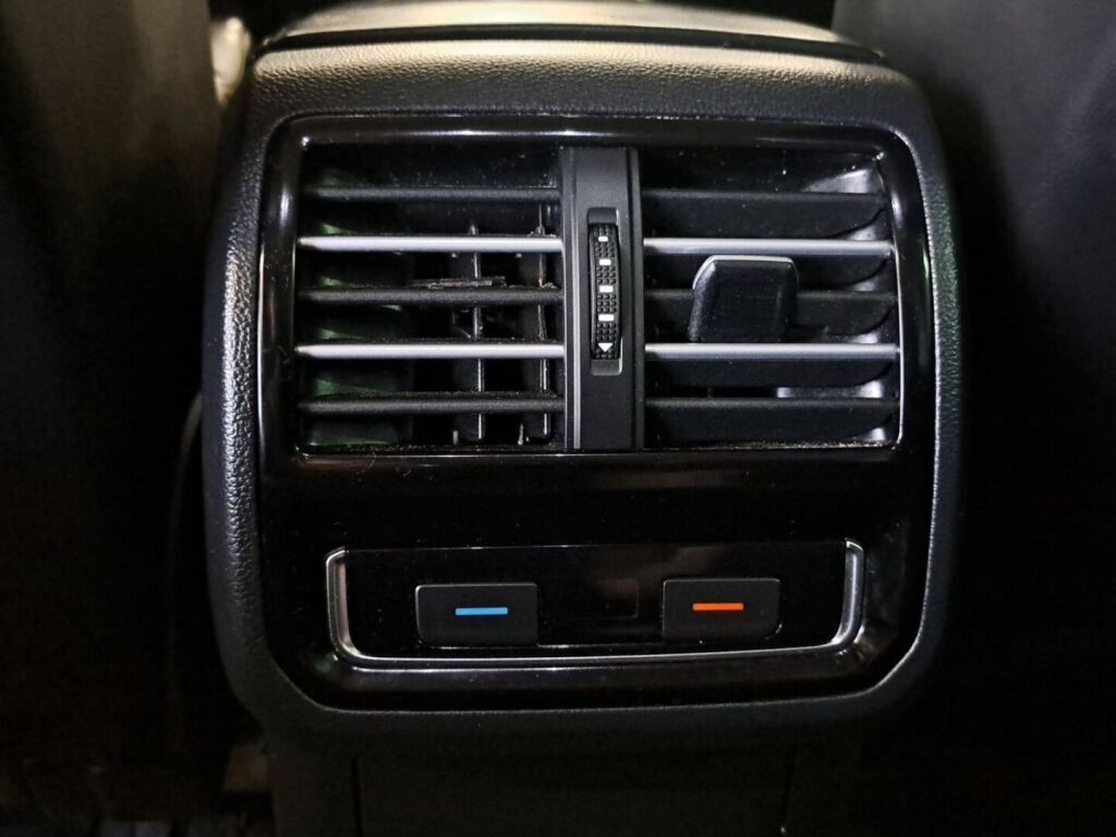 Volkswagen Passat 2015 Hopea