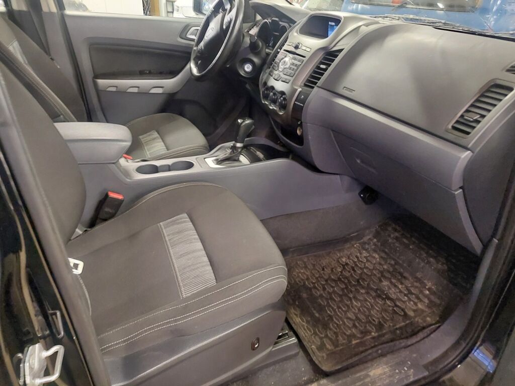 Ford Ranger 2013 Musta