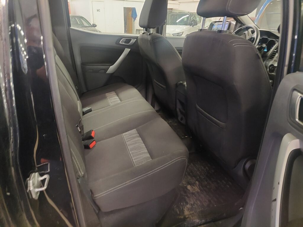 Ford Ranger 2013 Musta